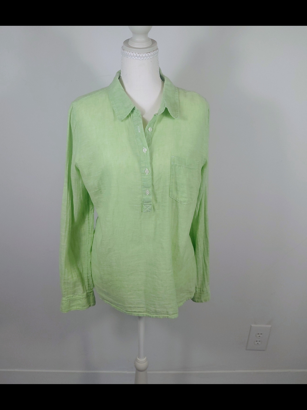 GAP Light Green Long Sleeve Boyfriend Fit Button-Up Linen Pullover Size M